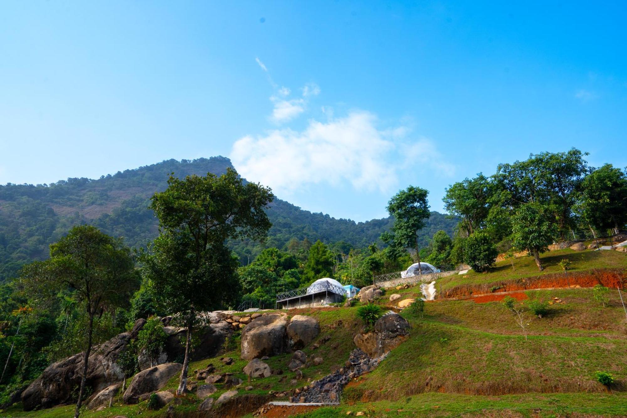Karimb Resorts Vallikavungal Exterior photo