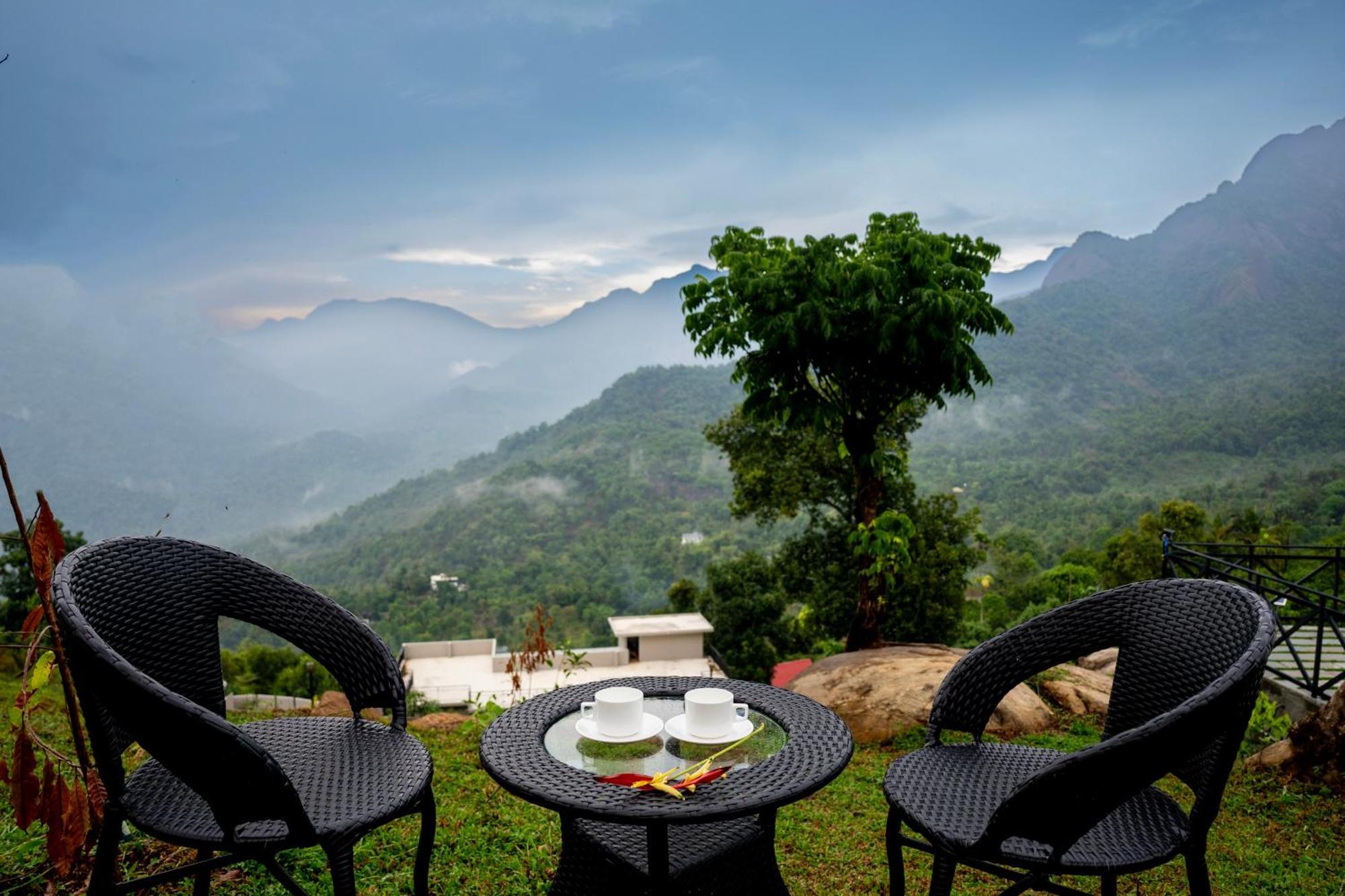 Karimb Resorts Vallikavungal Exterior photo