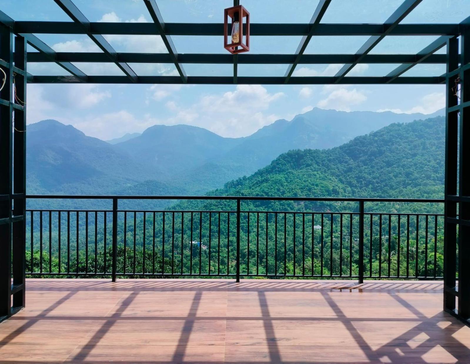 Karimb Resorts Vallikavungal Exterior photo